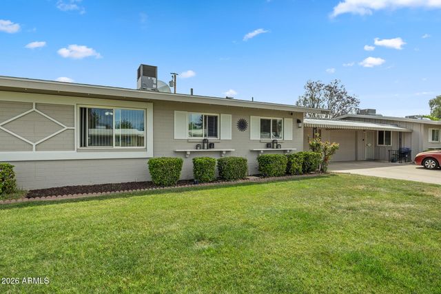 10210 W SNEAD Circle N, Sun City, AZ 85351