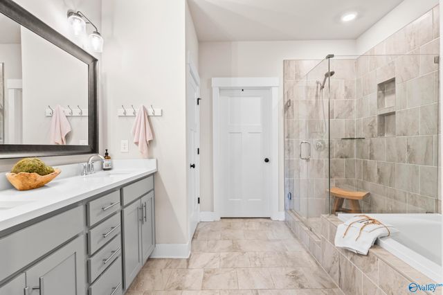 472 Legend Oak Way SW, Huntsville, AL 35824