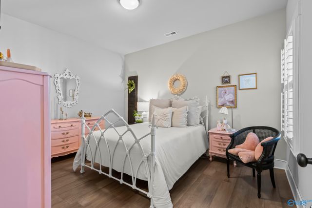 472 Legend Oak Way SW, Huntsville, AL 35824