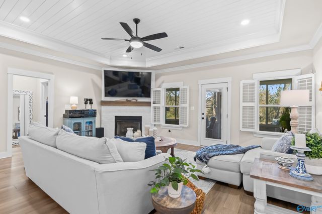 472 Legend Oak Way SW, Huntsville, AL 35824