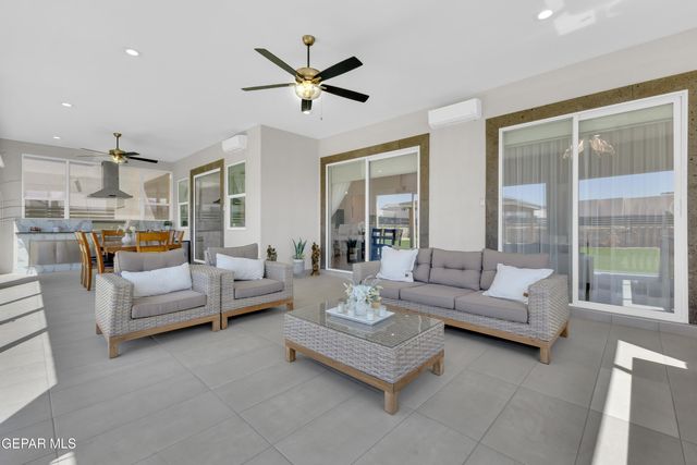304 Rio Pinsaqui Court, El Paso, TX 79932