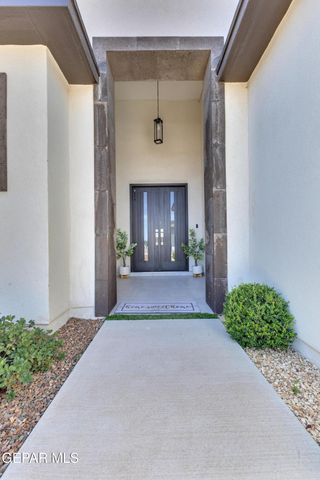 304 Rio Pinsaqui Court, El Paso, TX 79932