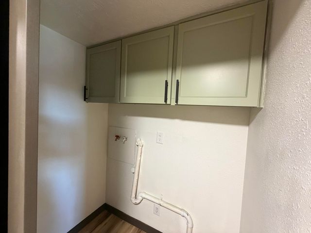 3903 AVENUE C, Council Bluffs, IA 51501