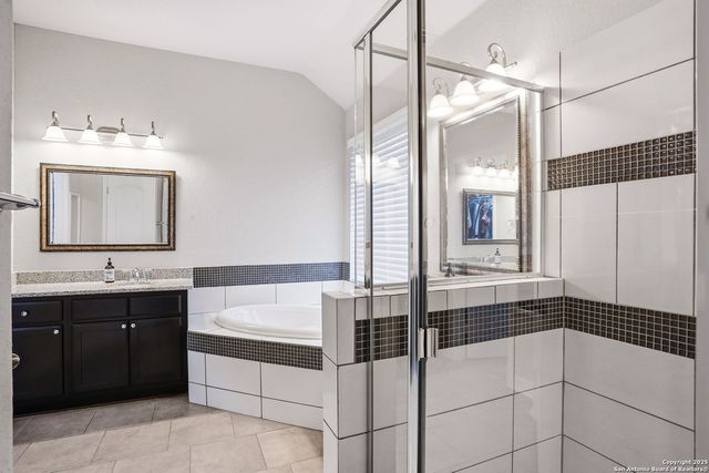 28830 Shadowrock, San Antonio, TX 78260