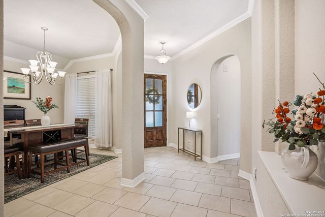 28830 Shadowrock, San Antonio, TX 78260