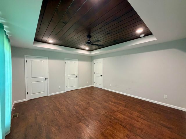 110 Waterstone Court, Benton, TN 37307
