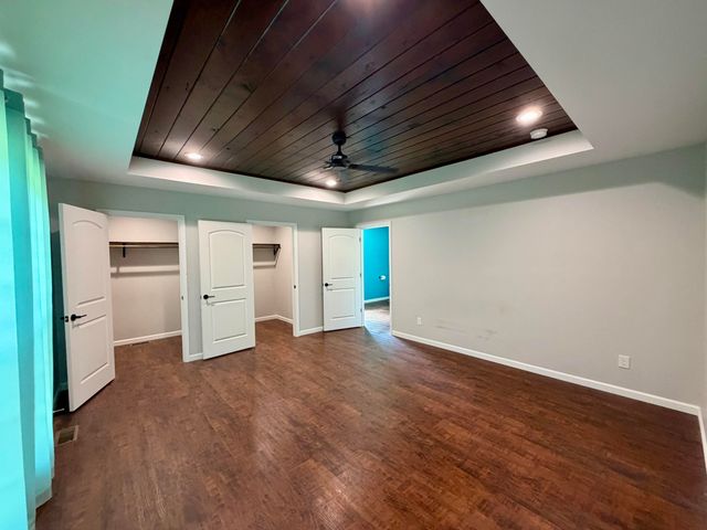 110 Waterstone Court, Benton, TN 37307