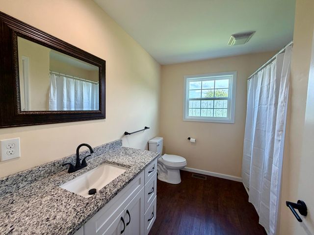 110 Waterstone Court, Benton, TN 37307