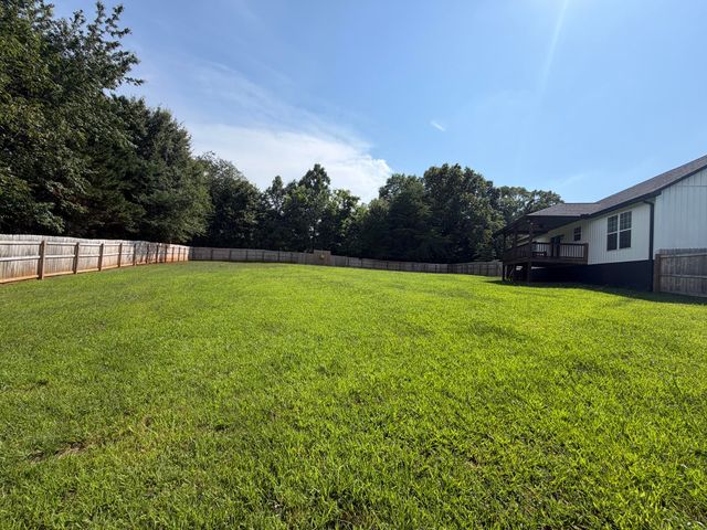 110 Waterstone Court, Benton, TN 37307