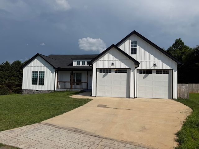 110 Waterstone Court, Benton, TN 37307