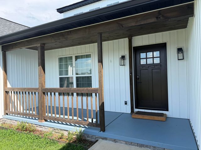 110 Waterstone Court, Benton, TN 37307