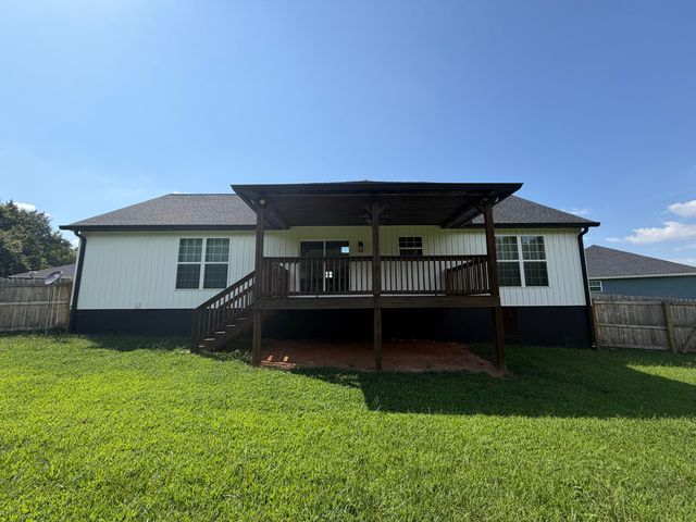 110 Waterstone Court, Benton, TN 37307
