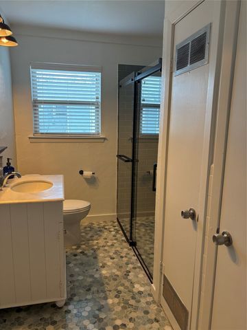 103 Tipton Street, Whitesboro, TX 76273