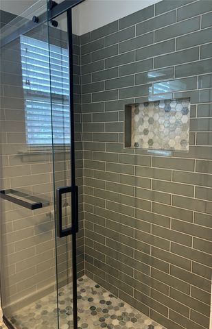 103 Tipton Street, Whitesboro, TX 76273