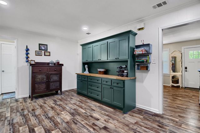 103 Tipton Street, Whitesboro, TX 76273