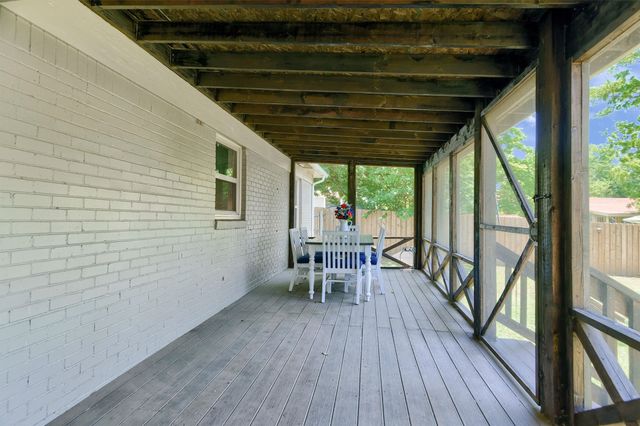 103 Tipton Street, Whitesboro, TX 76273