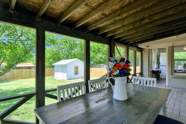 103 Tipton Street, Whitesboro, TX 76273