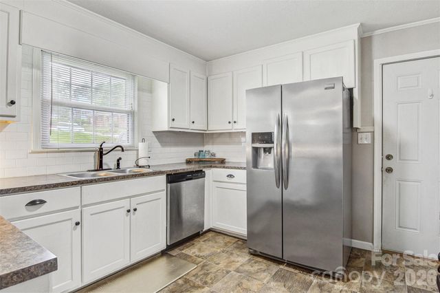 1019 Pennton Avenue SW, Lenoir, NC 28645