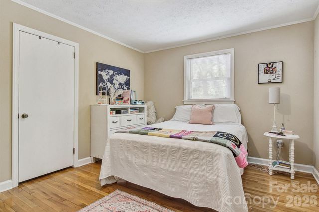 1019 Pennton Avenue SW, Lenoir, NC 28645