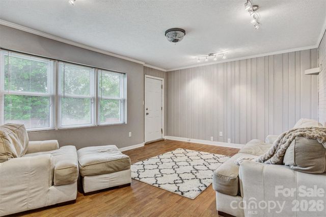 1019 Pennton Avenue SW, Lenoir, NC 28645