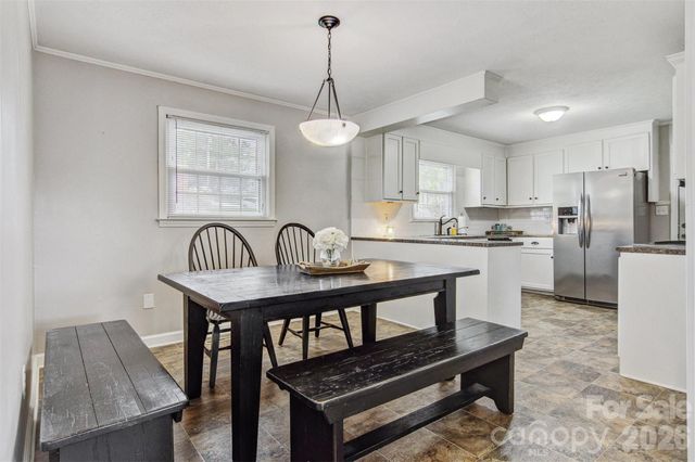 1019 Pennton Avenue SW, Lenoir, NC 28645