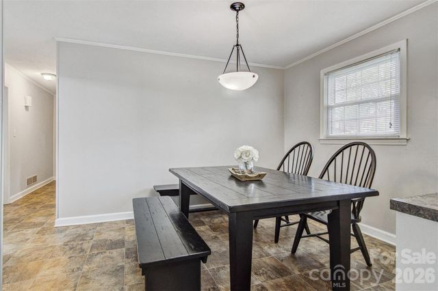 1019 Pennton Avenue SW, Lenoir, NC 28645