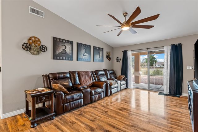 2113 E Desert Lakes Drive, Fort Mohave, AZ 86426