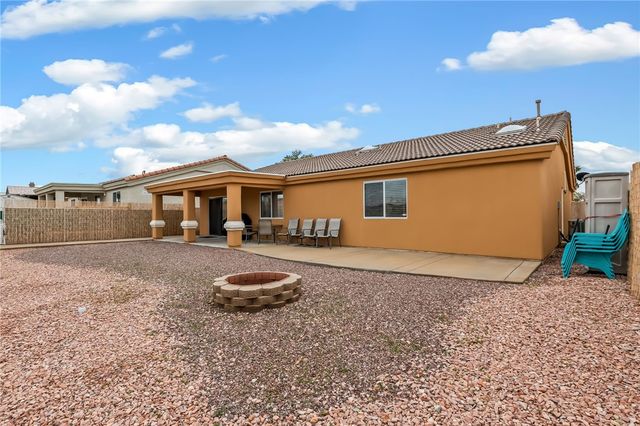 2113 E Desert Lakes Drive, Fort Mohave, AZ 86426