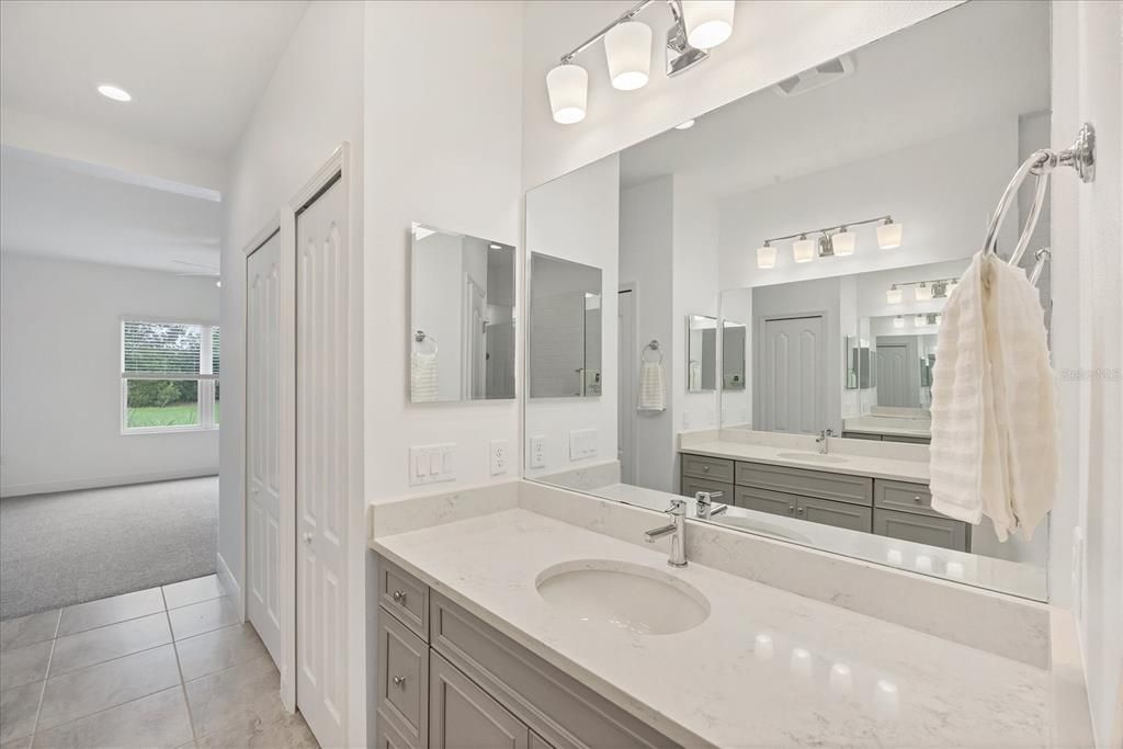Image 23 of property listing at 12741 SEASONG TERRACE, Bradenton, FL 34211