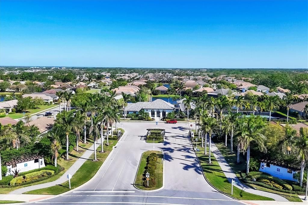 Image 45 of property listing at 12741 SEASONG TERRACE, Bradenton, FL 34211