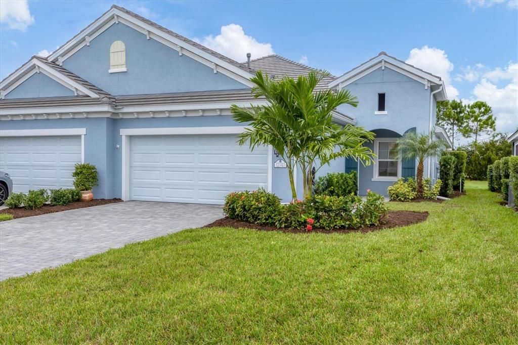 Image 5 of property listing at 12741 SEASONG TERRACE, Bradenton, FL 34211