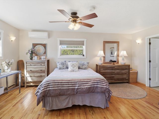 35 Vista Alondra, Santa Fe, NM 87508