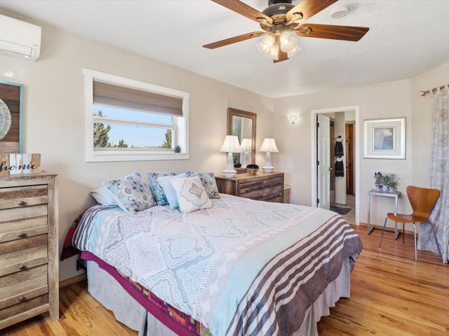 35 Vista Alondra, Santa Fe, NM 87508