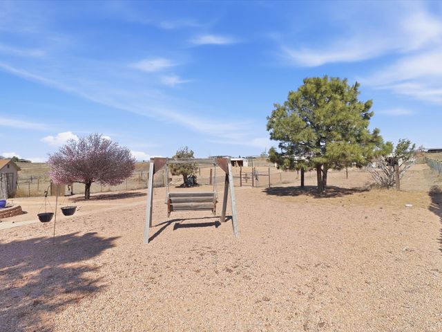 35 Vista Alondra, Santa Fe, NM 87508