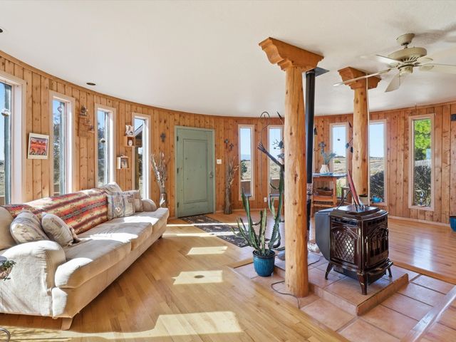 35 Vista Alondra, Santa Fe, NM 87508