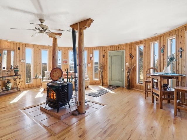 35 Vista Alondra, Santa Fe, NM 87508