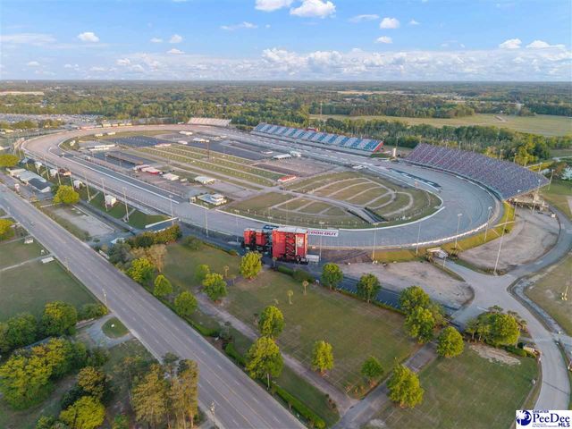 242 E Mciver Rd, Darlington, SC 29532