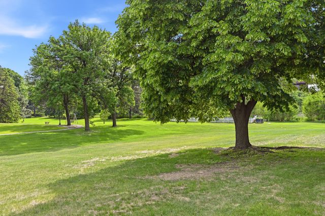 1405 63rd Lane N, Brooklyn Center, MN 55430