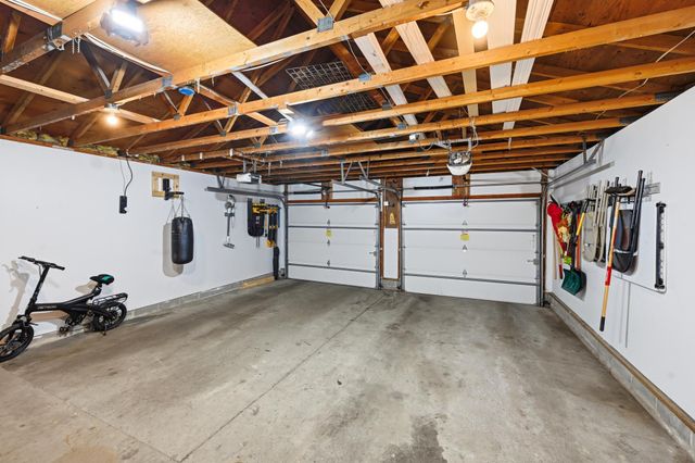 1405 63rd Lane N, Brooklyn Center, MN 55430