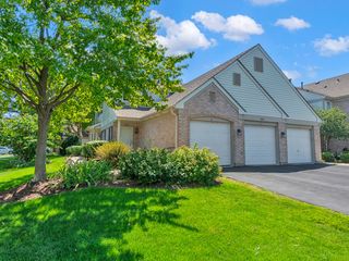 1741 Heron Avenue D, Schaumburg, IL 60193
