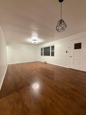 904 Maplewood Dr, Castle Shannon, PA 15234