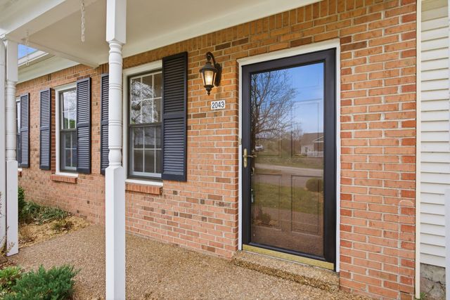 2043 Union Pl, Columbia, TN 38401