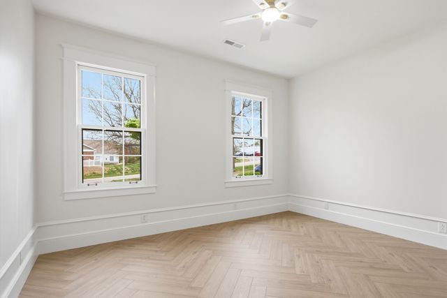 2043 Union Pl, Columbia, TN 38401