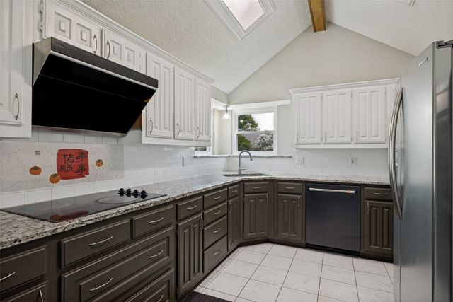 1209 Sandy Creek Drive, Allen, TX 75002