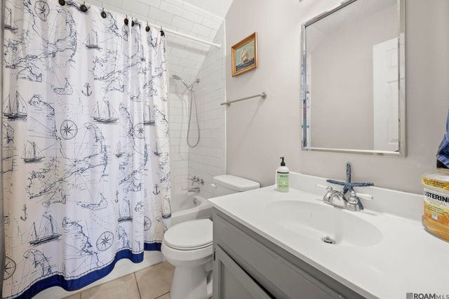 1752 Manor Oak Dr, Baton Rouge, LA 70810