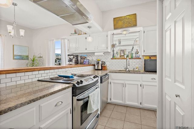 1752 Manor Oak Dr, Baton Rouge, LA 70810