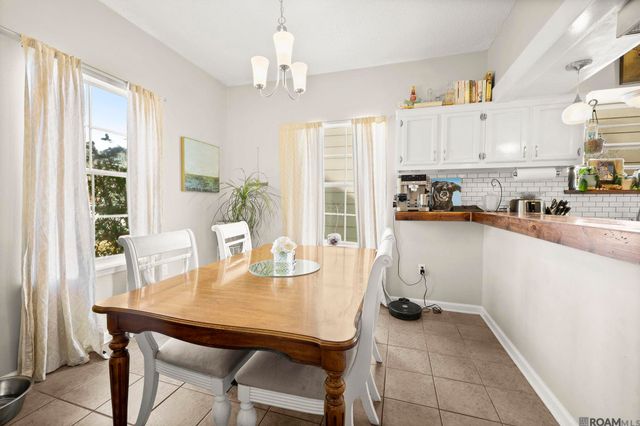 1752 Manor Oak Dr, Baton Rouge, LA 70810