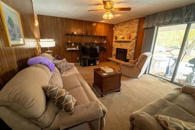 2912 Osage Drive, Kokomo, IN 46902