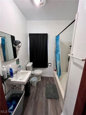 315 Grant Street, Newell, WV 26050