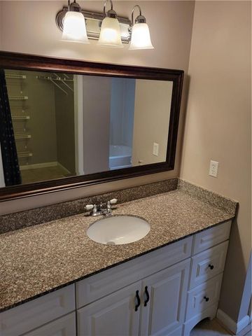 1060 Hillsborough Chase NW, Kennesaw, GA 30144